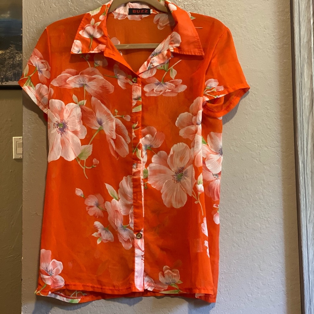 Floral/ Hawaiian mesh t shirt